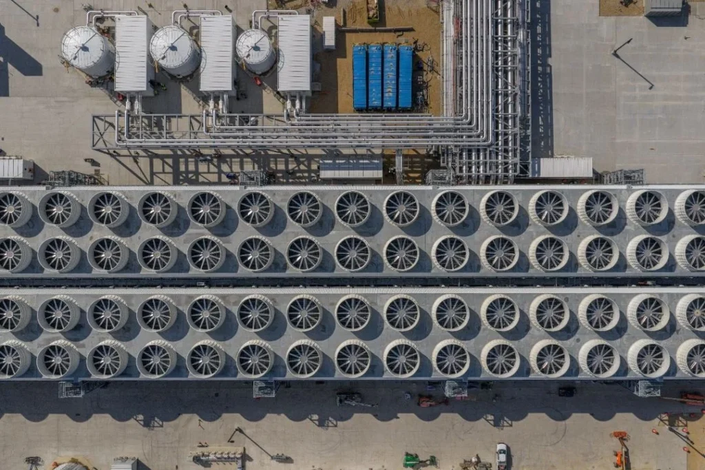 Microsoft Datacenter - Closed loop liquid cooling system